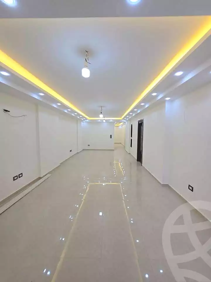 https://aqarmap.com.eg/ar/listing/7307457-for-sale-alexandria-stanley-abd-el-aziz-fahmy-st