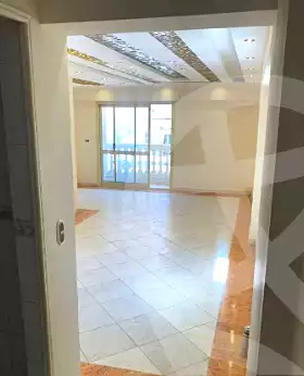 https://aqarmap.com.eg/ar/listing/7307641-for-rent-alexandria-moharram-bey