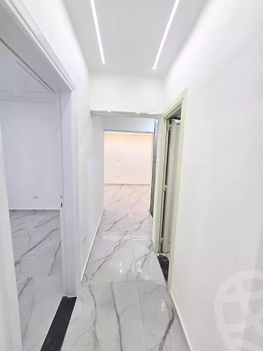 https://aqarmap.com.eg/ar/listing/7308262-for-sale-alexandria-sydy-bshr-sydy-bshr-bhry-shr-mhmwd-l-yswy