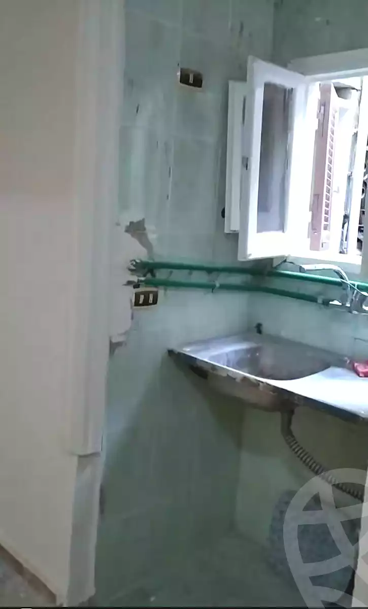 https://aqarmap.com.eg/ar/listing/7308304-for-sale-alexandria-al-agamy-el-hanouvel