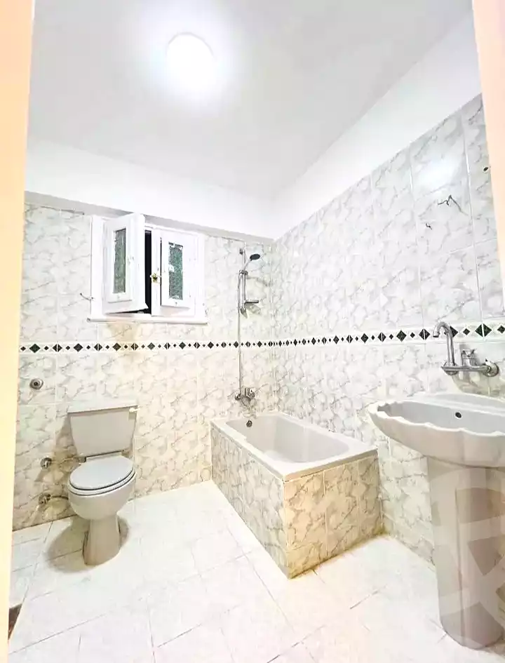 https://aqarmap.com.eg/ar/listing/7308519-for-sale-alexandria-al-agamy-lbytsh-ain-shams-st