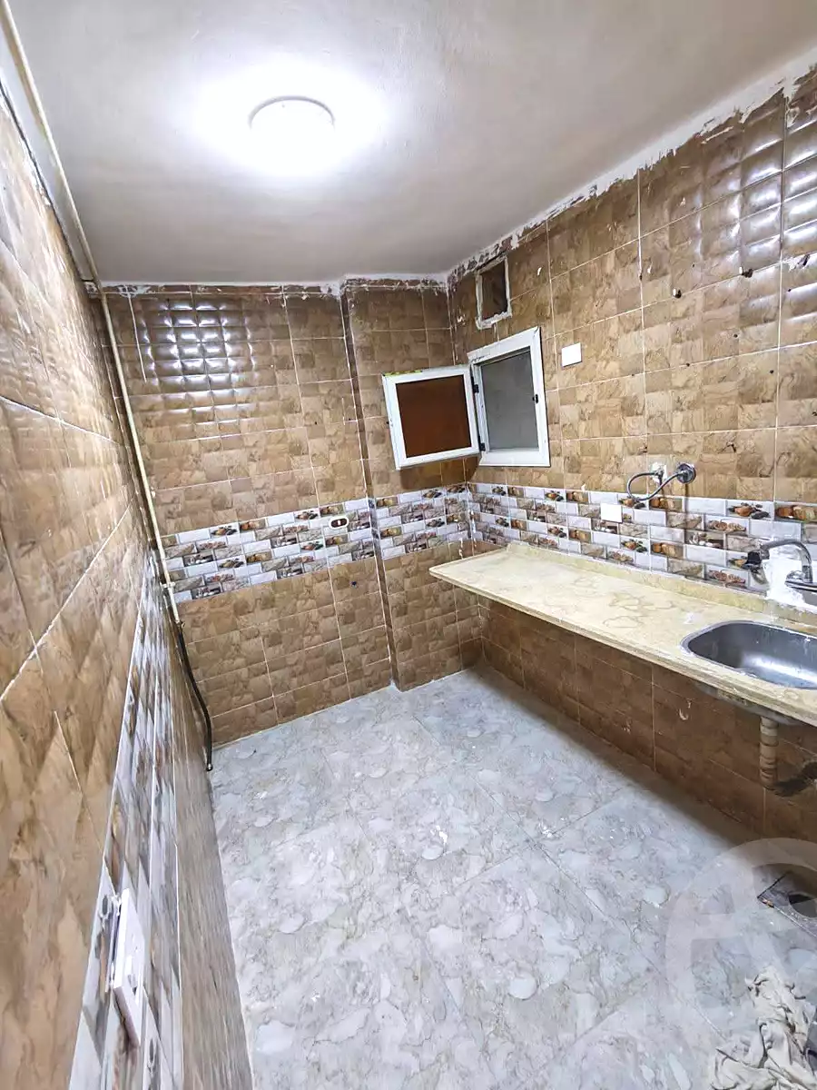 https://aqarmap.com.eg/ar/listing/7308806-for-sale-alexandria-al-agamy-el-hanouvel-yathreb-st
