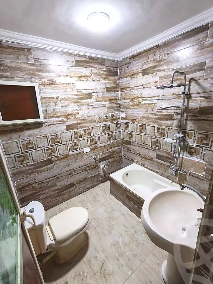 https://aqarmap.com.eg/ar/listing/7308806-for-sale-alexandria-al-agamy-el-hanouvel-yathreb-st