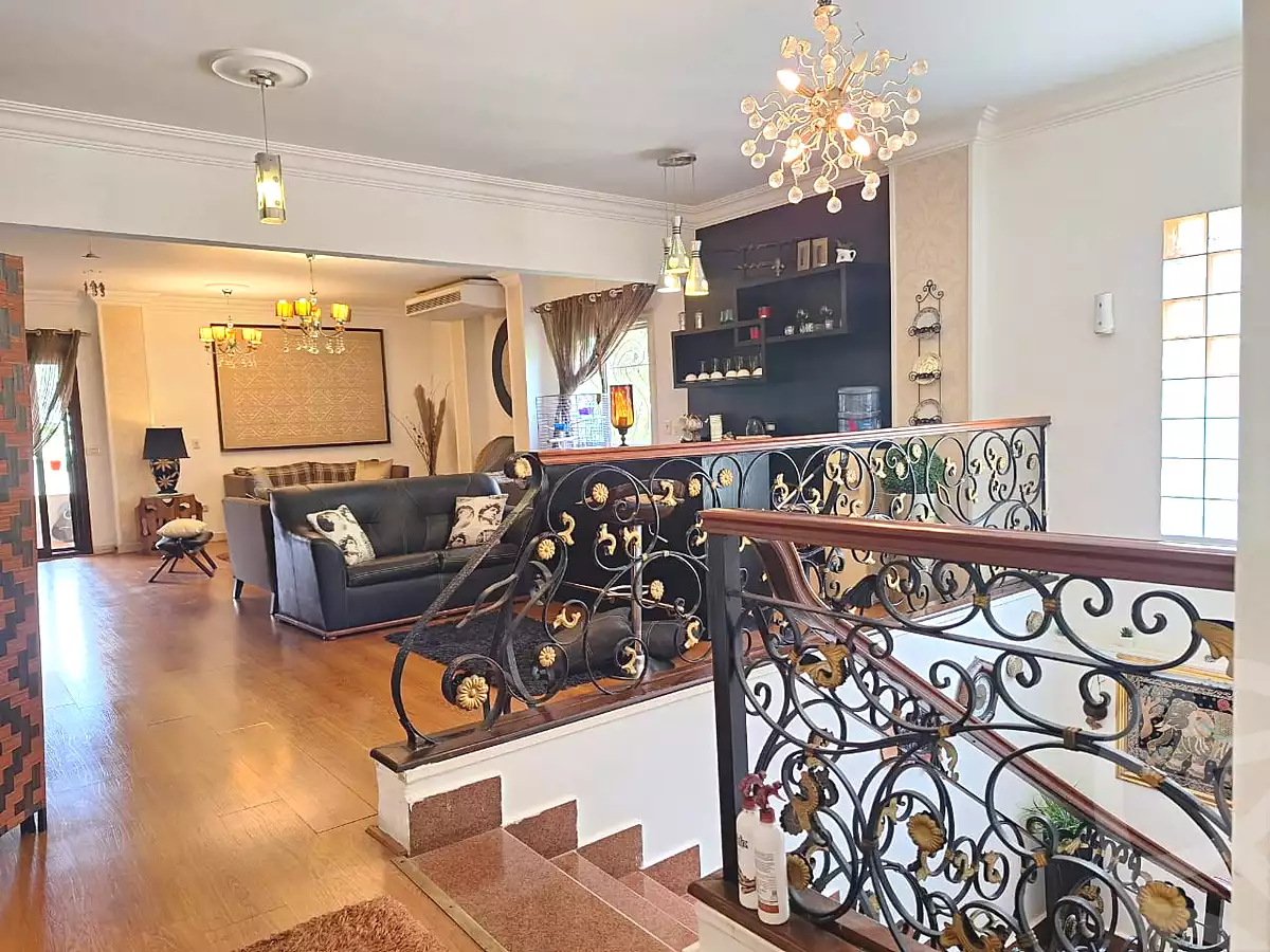 https://aqarmap.com.eg/ar/listing/7309150-for-sale-cairo-new-cairo-first-settlement-mhwr-mstfy-kml