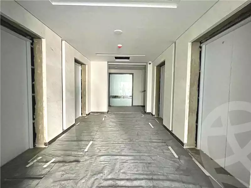 https://aqarmap.com.eg/en/listing/7303103-for-sale-cairo-new-cairo-compounds-hyde-park-business-district