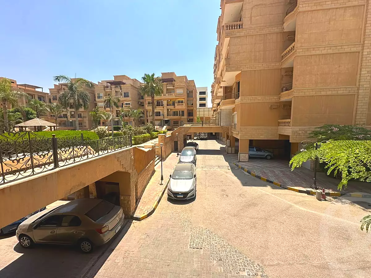 https://aqarmap.com.eg/en/listing/7309642-for-sale-cairo-new-cairo-north-investors-salama-hegazi-st