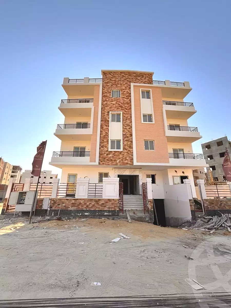 https://aqarmap.com.eg/en/listing/7309796-for-sale-cairo-new-cairo-bait-el-watan-south-suez-road-el-hay-el-takmely
