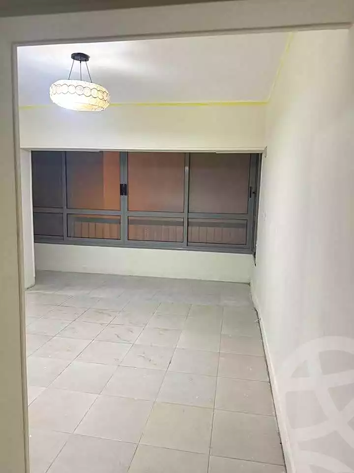 https://aqarmap.com.eg/ar/listing/7309860-for-sale-cairo-helwan-hadayek-helwan-masaken-el-dobat