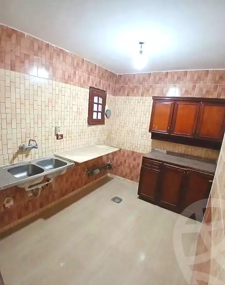 https://aqarmap.com.eg/en/listing/7310049-for-sale-alexandria-al-agamy-lbytsh-bianchiii-street-11