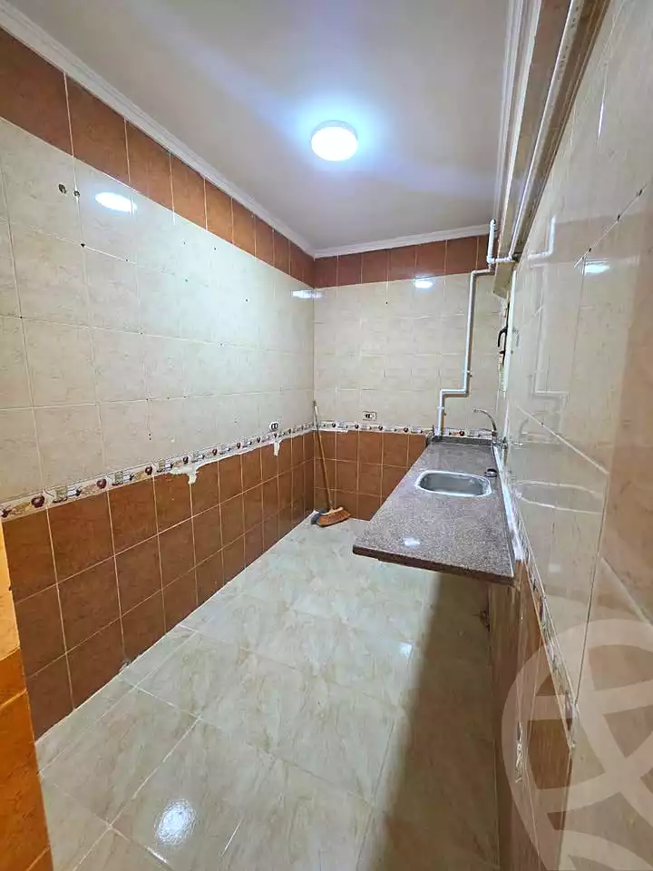 https://aqarmap.com.eg/ar/listing/7310193-for-sale-alexandria-sydy-bshr-sydy-bshr-bhry-ali-hipa-st
