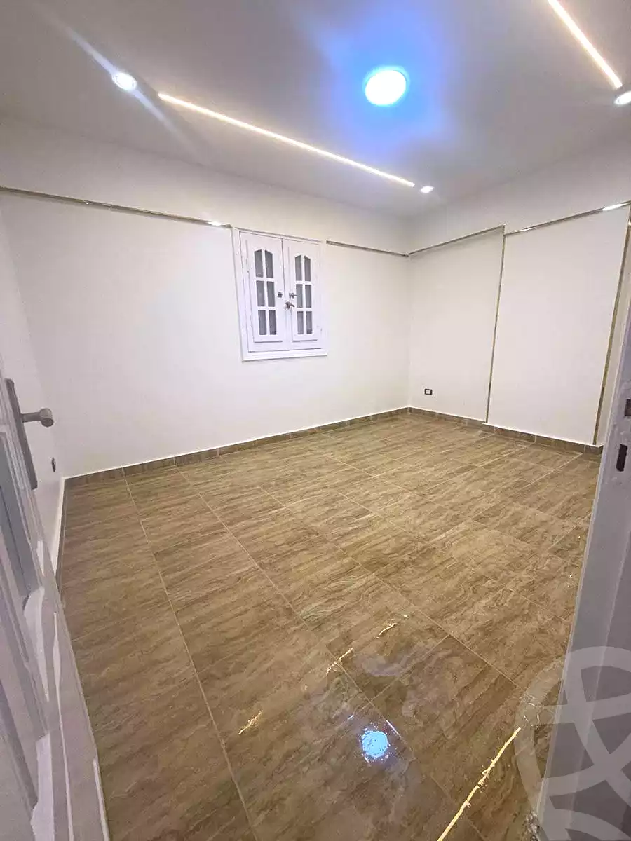 https://aqarmap.com.eg/ar/listing/7310857-for-sale-alexandria-sydy-bshr-sydy-bshr-bhry-street-16