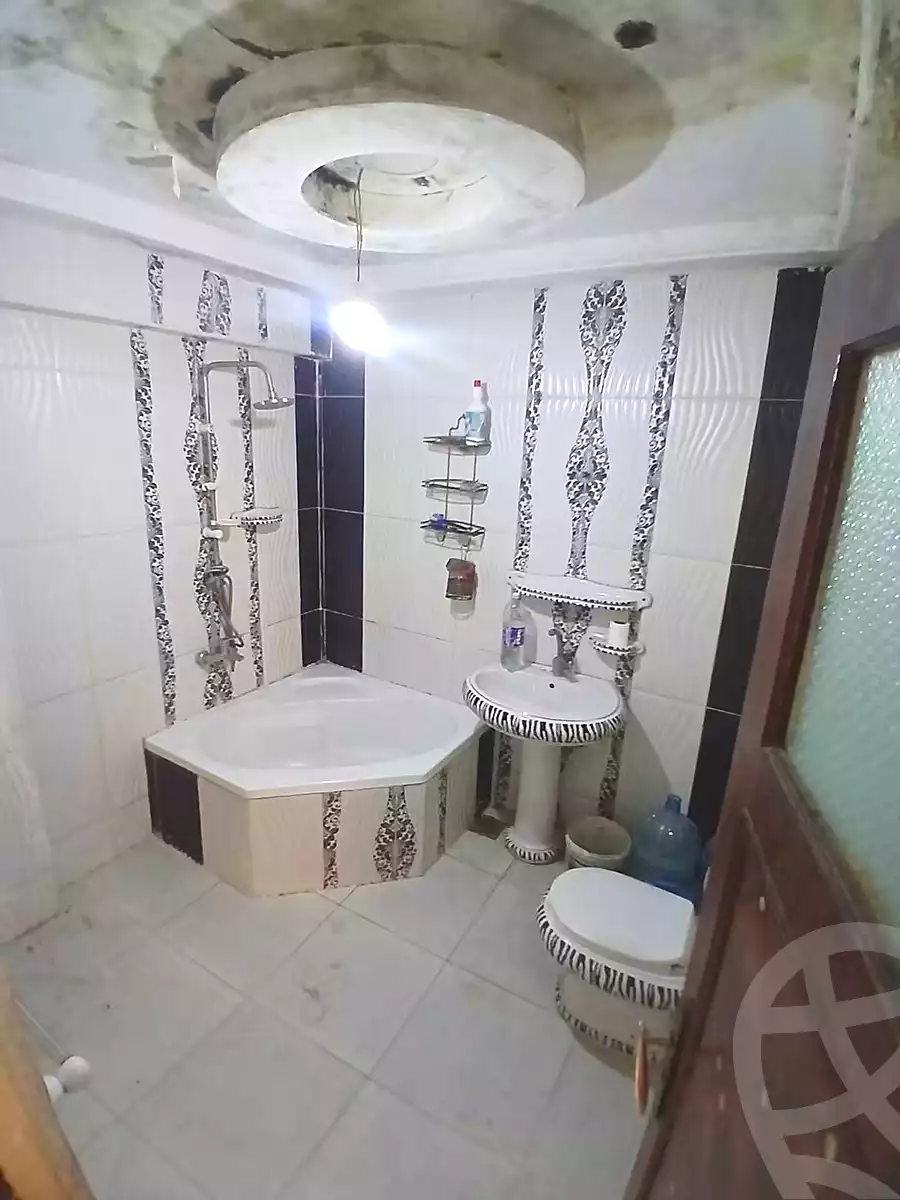 https://aqarmap.com.eg/en/listing/7310870-for-sale-alexandria-al-agamy-el-hanouvel-el-warsha-st