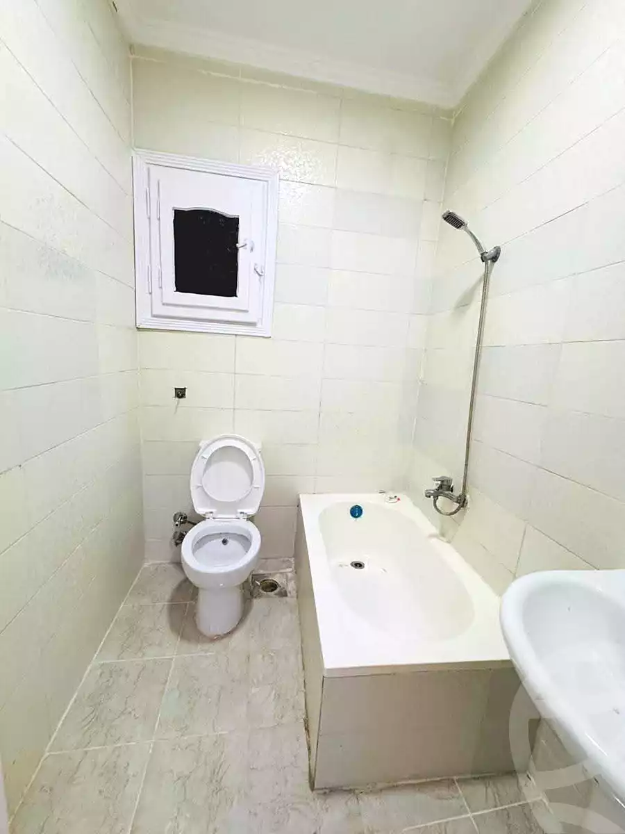 https://aqarmap.com.eg/en/listing/7310977-for-sale-alexandria-al-agamy-shataa-el-nakheel