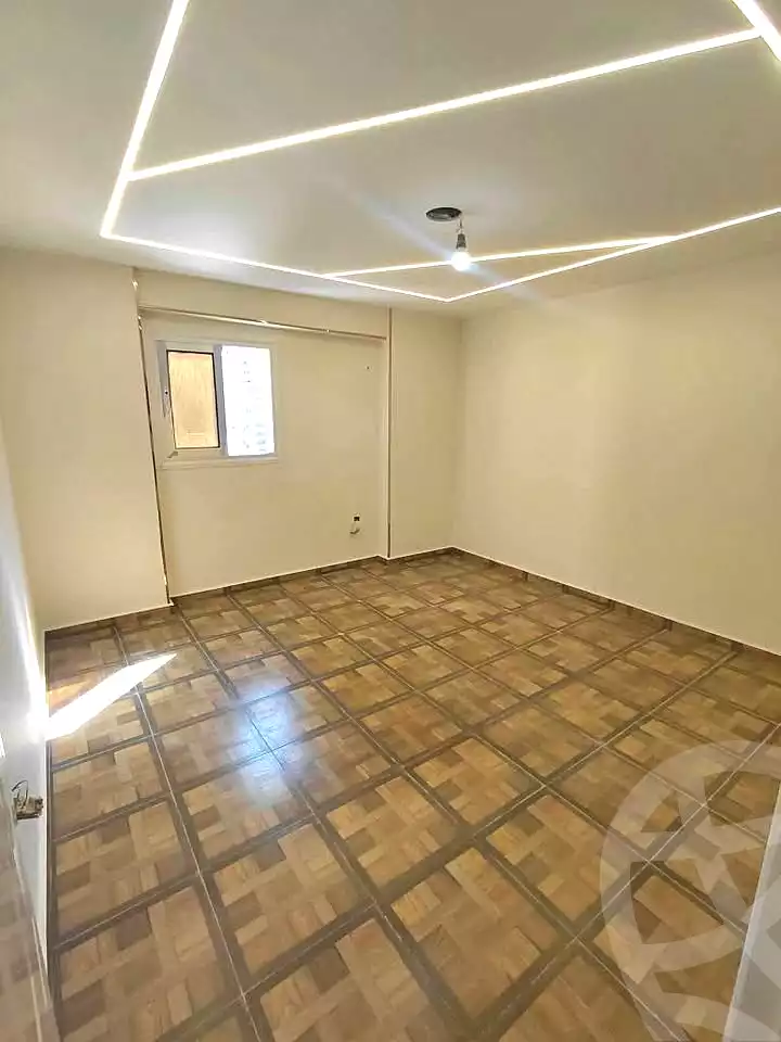 https://aqarmap.com.eg/ar/listing/7311583-for-sale-alexandria-sydy-bshr-sydy-bshr-bhry-khalil-hamada-st