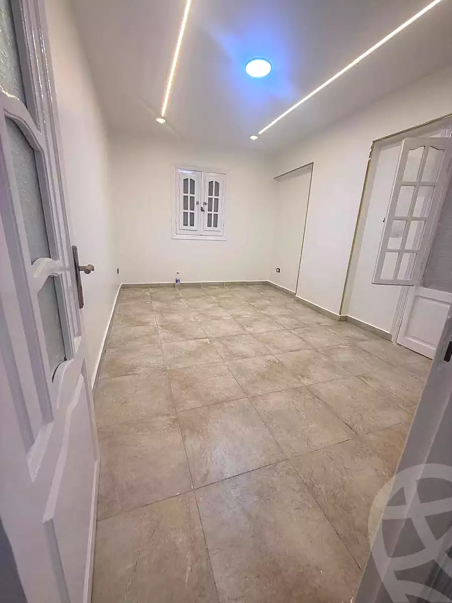 https://aqarmap.com.eg/en/listing/7312241-for-sale-alexandria-sydy-bshr-sydy-bshr-bhry-street-16