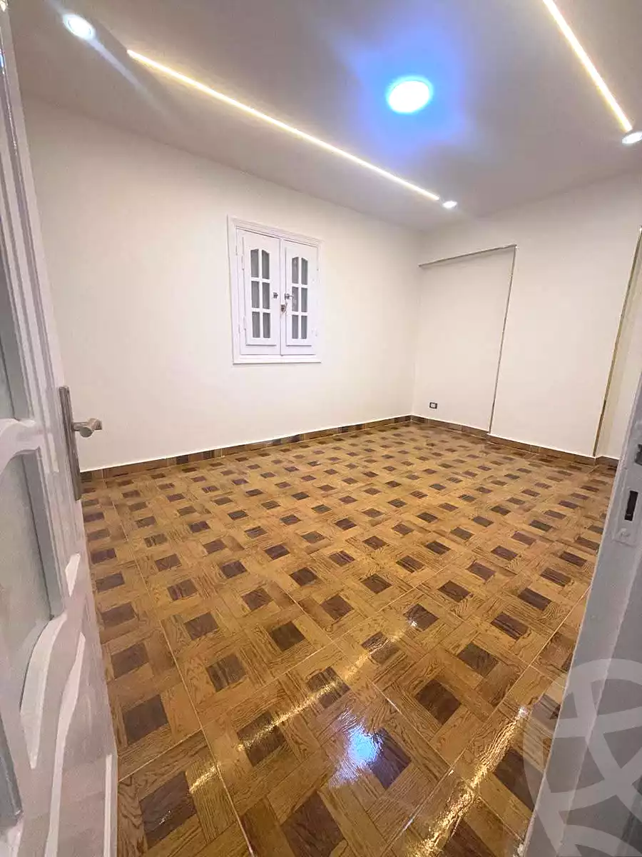 https://aqarmap.com.eg/en/listing/7312241-for-sale-alexandria-sydy-bshr-sydy-bshr-bhry-street-16