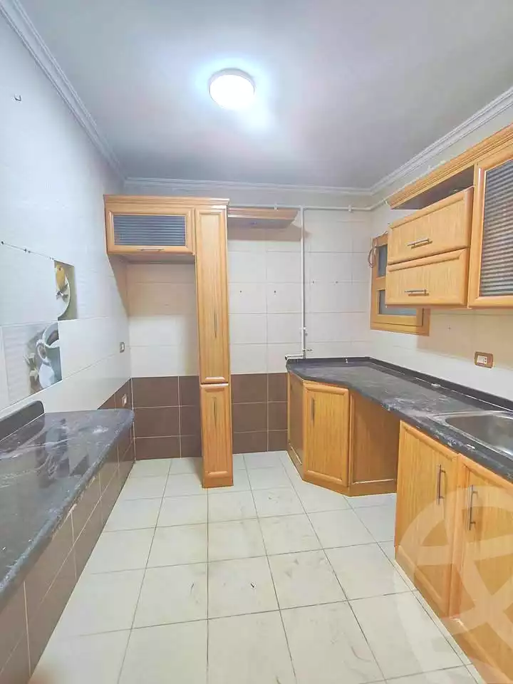 https://aqarmap.com.eg/ar/listing/7312249-for-sale-alexandria-sydy-bshr-sydy-bshr-bhry-shr-mhmwd-l-yswy