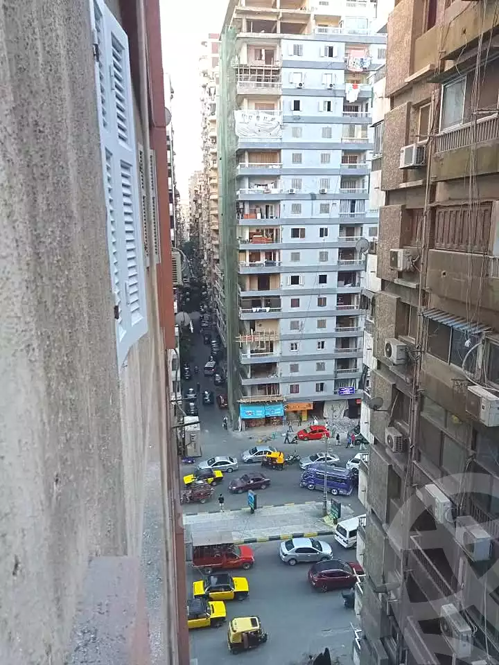 https://aqarmap.com.eg/ar/listing/7312321-for-sale-alexandria-el-asafra-shr-45