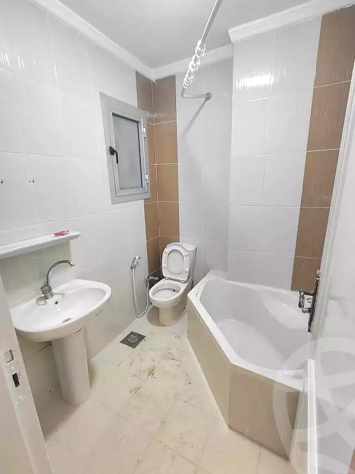 https://aqarmap.com.eg/en/listing/7312551-for-sale-alexandria-sydy-bshr-sydy-bshr-bhry-shr-mhmwd-l-yswy