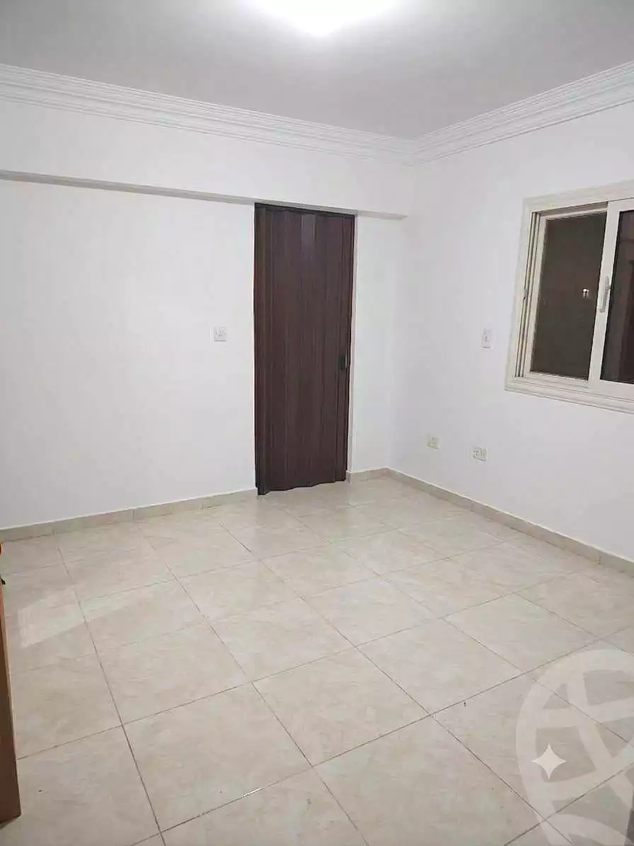 https://aqarmap.com.eg/ar/listing/7312584-for-rent-cairo-helwan-helwan-el-sharkeya-thabit-basha-st