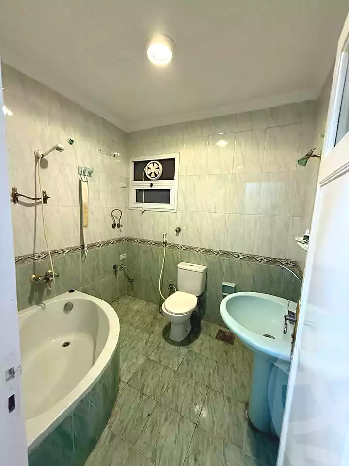 https://aqarmap.com.eg/en/listing/7312653-for-sale-alexandria-sydy-bshr-sydy-bshr-bhry