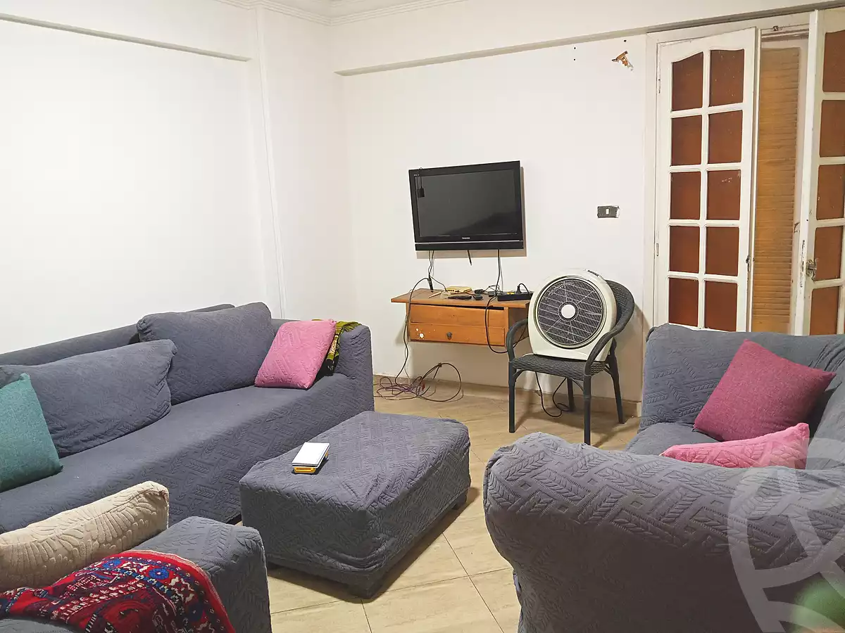 https://aqarmap.com.eg/ar/listing/7313069-for-rent-alexandria-el-mandara-alex-el-mandara-bahri-nemat-allah-st