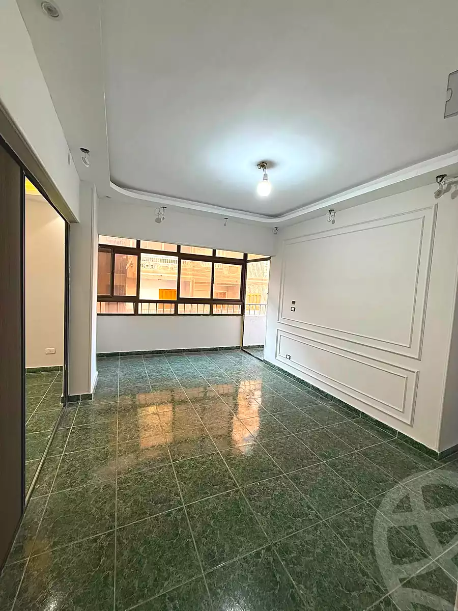 https://aqarmap.com.eg/en/listing/7313084-for-sale-alexandria-el-asafra-shr-45