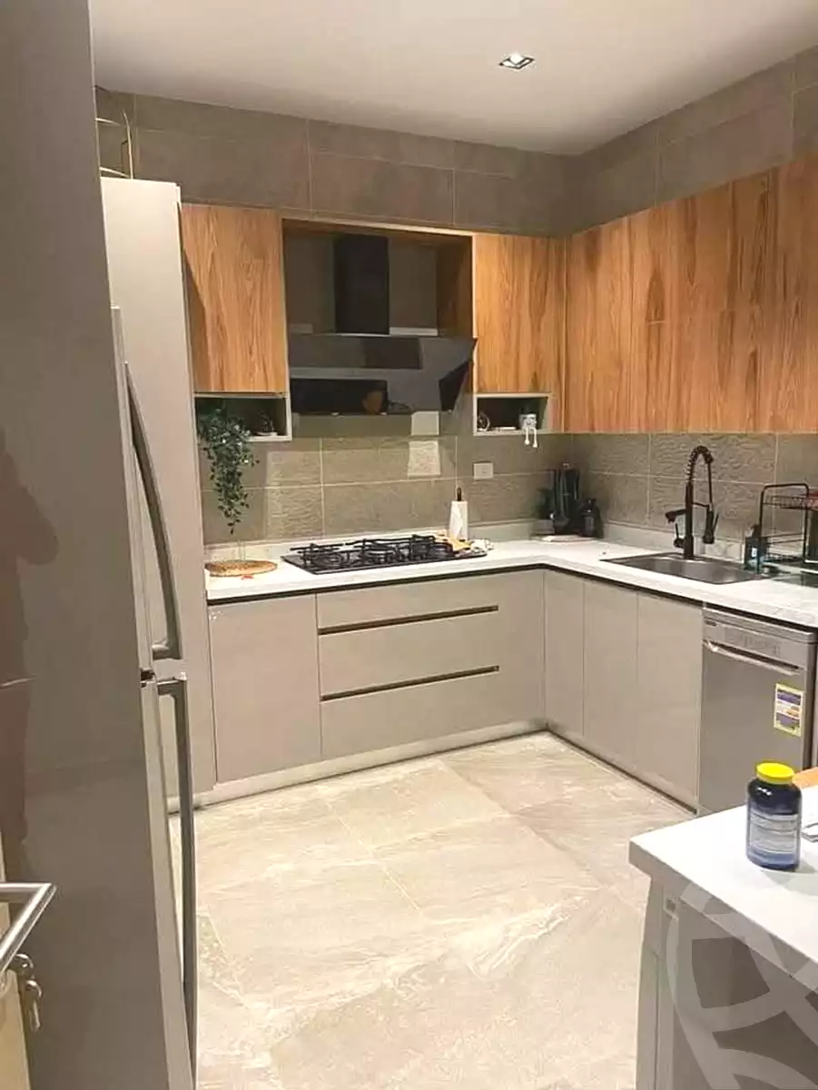https://aqarmap.com.eg/ar/listing/7313230-for-sale-cairo-new-cairo-compounds-mountain-view1-1-compound