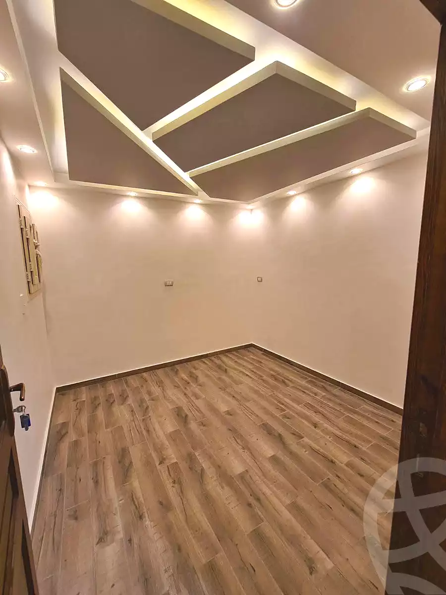 https://aqarmap.com.eg/en/listing/7313985-for-rent-alexandria-el-montazah-compounds-in-el-montazah-royal-plaza-compound-al-halawany