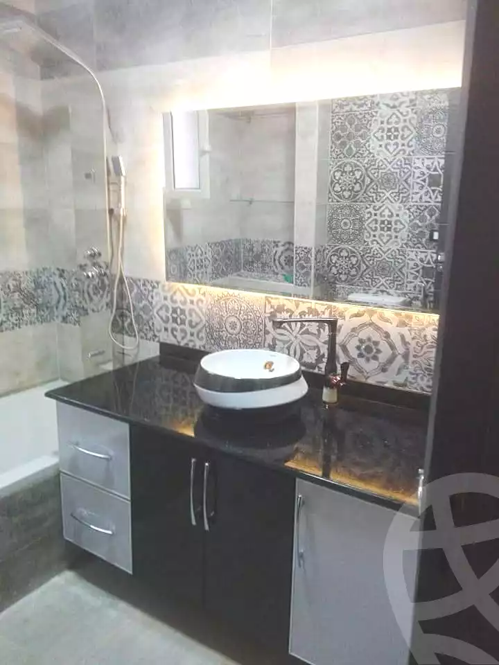 https://aqarmap.com.eg/ar/listing/7314029-for-sale-alexandria-sydy-bshr-sydy-bshr-bhry-shr-khld-bn-lwlyd