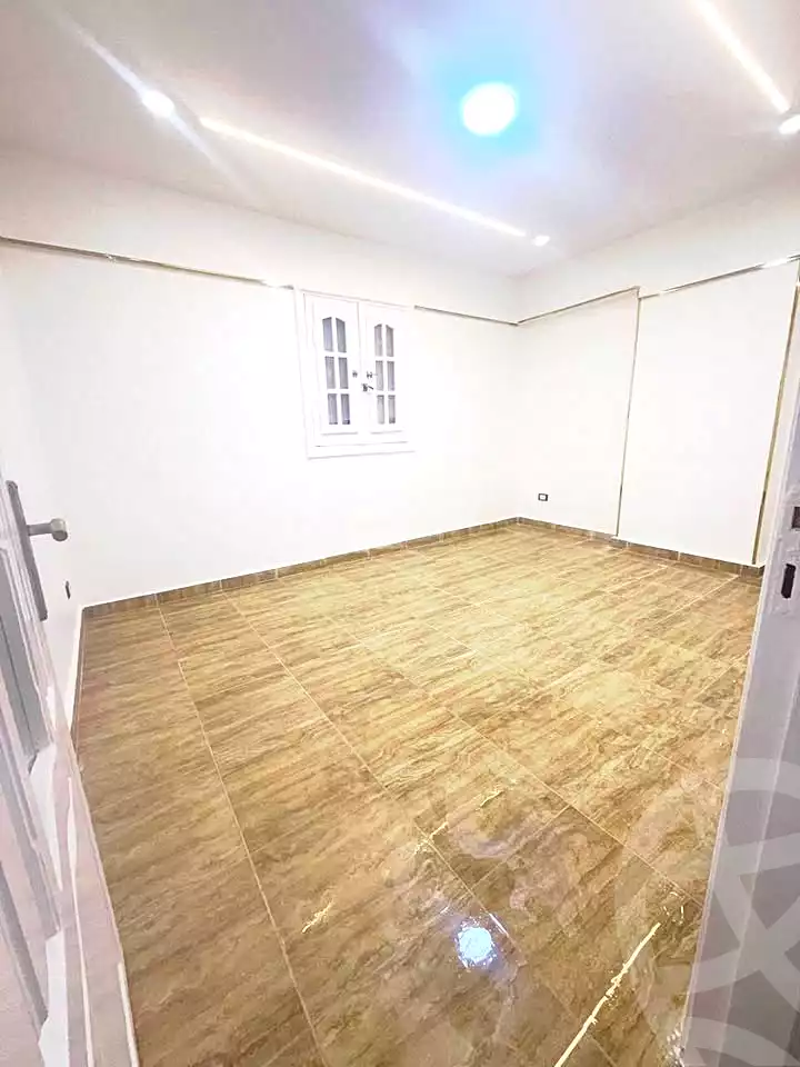 https://aqarmap.com.eg/en/listing/7314081-for-sale-alexandria-sydy-bshr-sydy-bshr-bhry-street-16