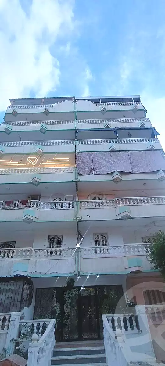 https://aqarmap.com.eg/en/listing/7314149-for-sale-alexandria-al-agamy-shataa-el-nakheel