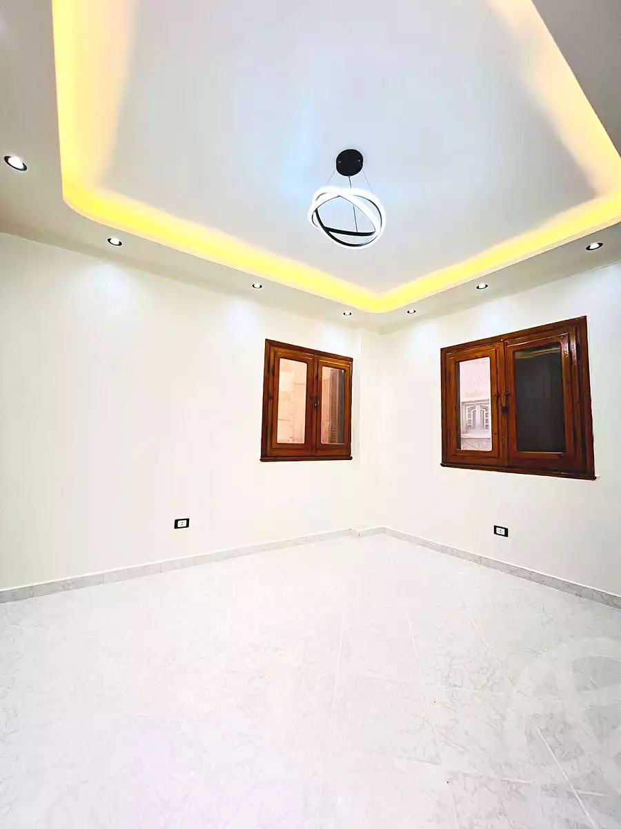 https://aqarmap.com.eg/ar/listing/7314184-for-sale-alexandria-al-agamy-shataa-el-nakheel