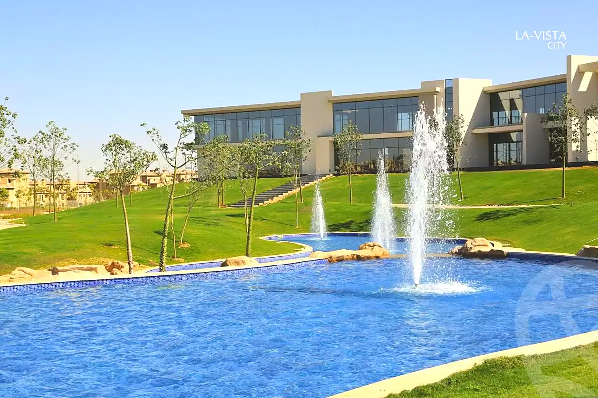 https://aqarmap.com.eg/ar/listing/7314263-for-sale-cairo-new-administrative-capital-r4-la-vista-city