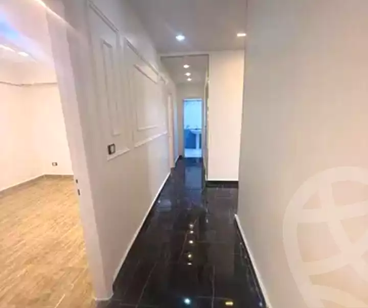 https://aqarmap.com.eg/ar/listing/7315516-for-sale-alexandria-sydy-bshr-sydy-bshr-bhry-street-16