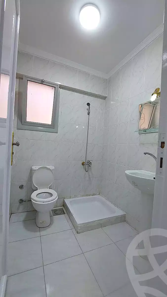 https://aqarmap.com.eg/ar/listing/7315645-for-sale-alexandria-al-agamy-shataa-el-nakheel