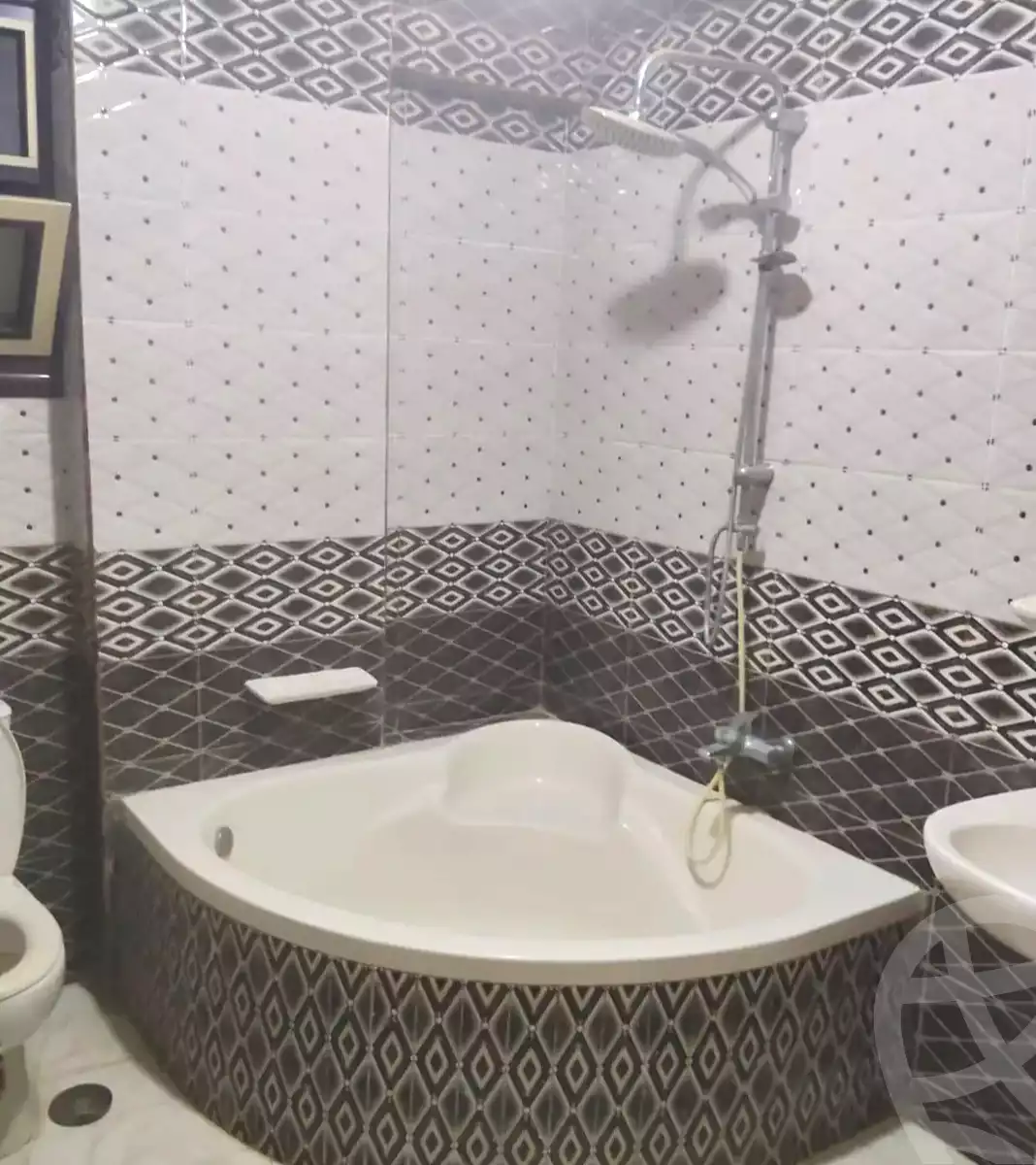 https://aqarmap.com.eg/ar/listing/7315691-for-sale-alexandria-al-agamy-el-hanouvel-el-warsha-st