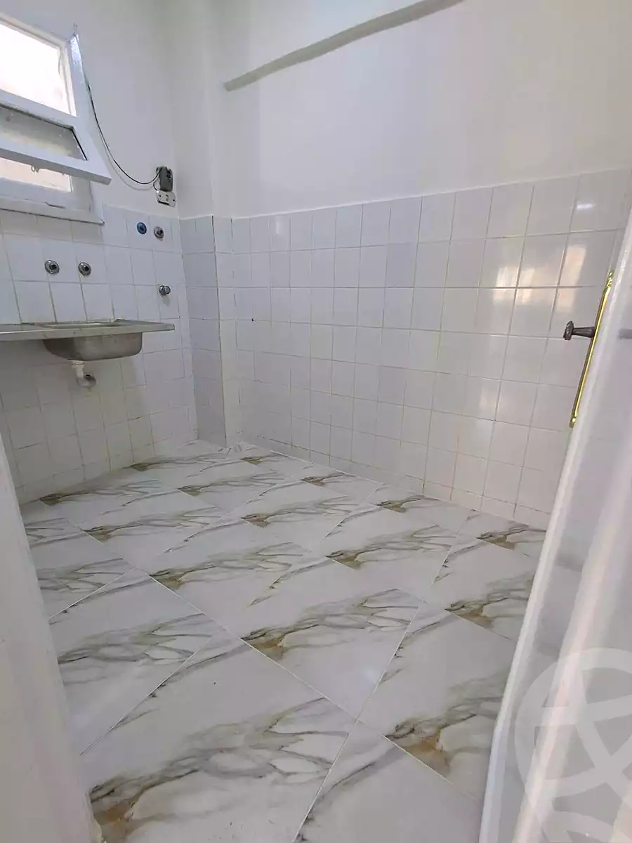 https://aqarmap.com.eg/en/listing/7315747-for-sale-alexandria-al-agamy-shataa-el-nakheel