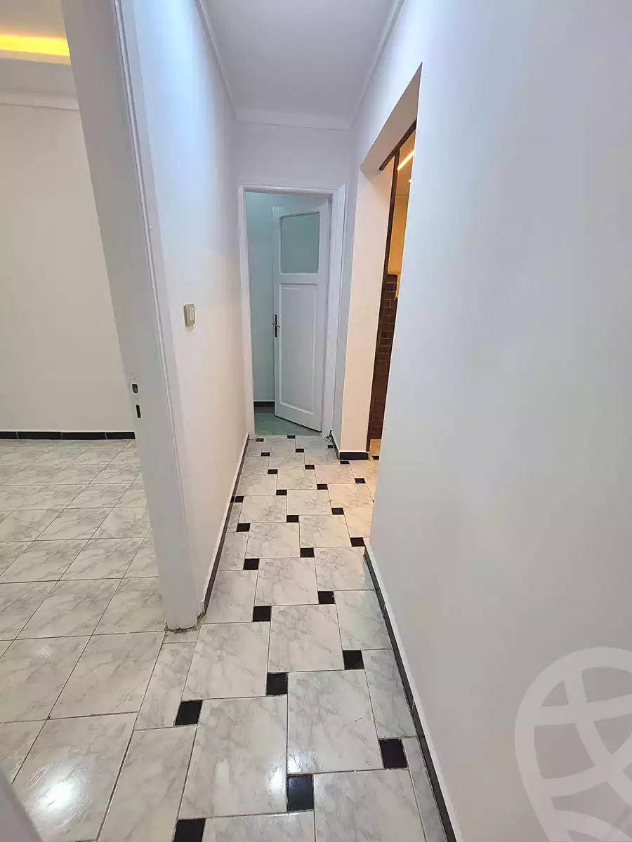 https://aqarmap.com.eg/ar/listing/7315806-for-sale-alexandria-al-agamy-shataa-el-nakheel
