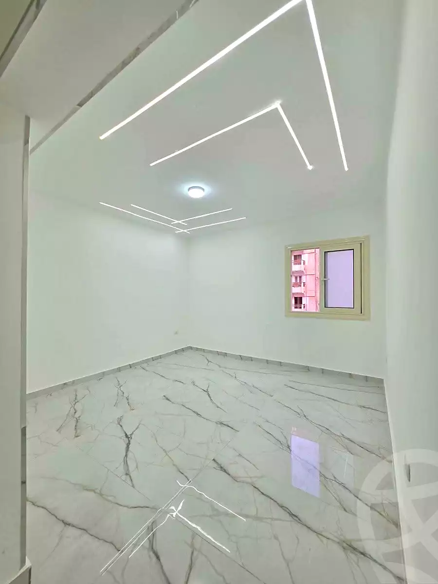 https://aqarmap.com.eg/en/listing/7315910-for-sale-alexandria-miami-mahmoud-el-isawy-st