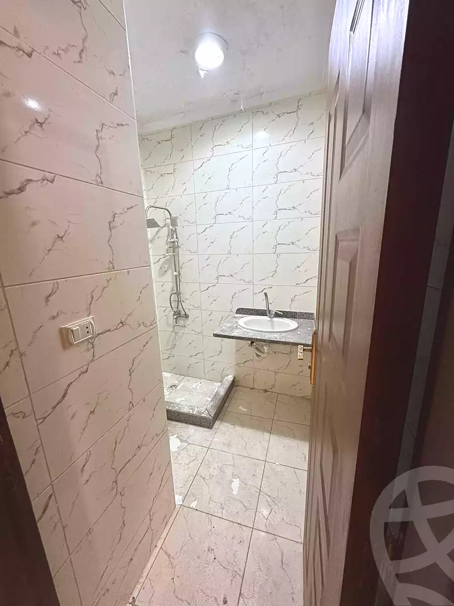 https://aqarmap.com.eg/en/listing/7315913-for-sale-alexandria-al-agamy-el-hanouvel