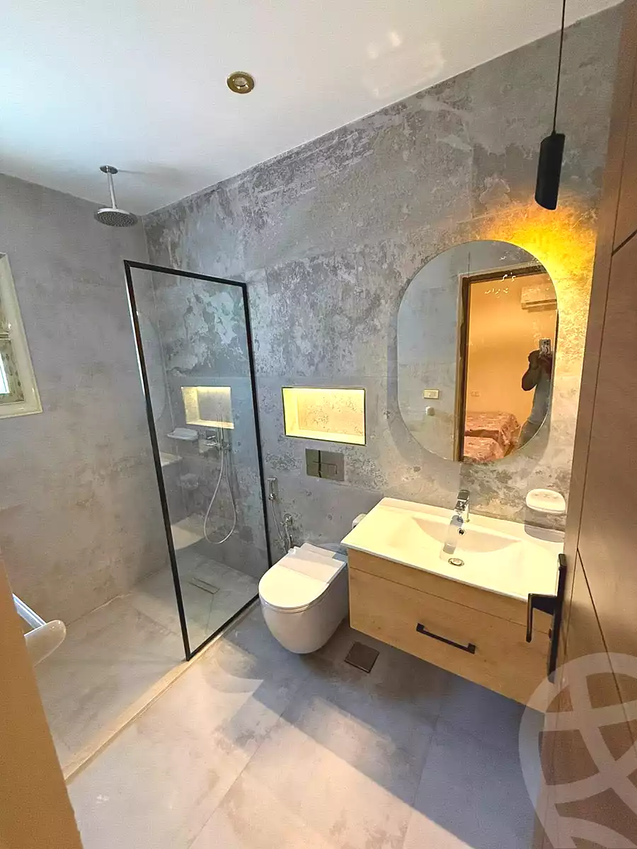 https://aqarmap.com.eg/ar/listing/7316090-for-sale-cairo-new-cairo-compounds-mountain-view1-1-compound