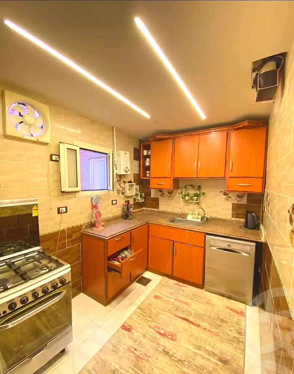 https://aqarmap.com.eg/ar/listing/7316124-for-sale-alexandria-al-agamy-lbytsh-qased-kareem-st
