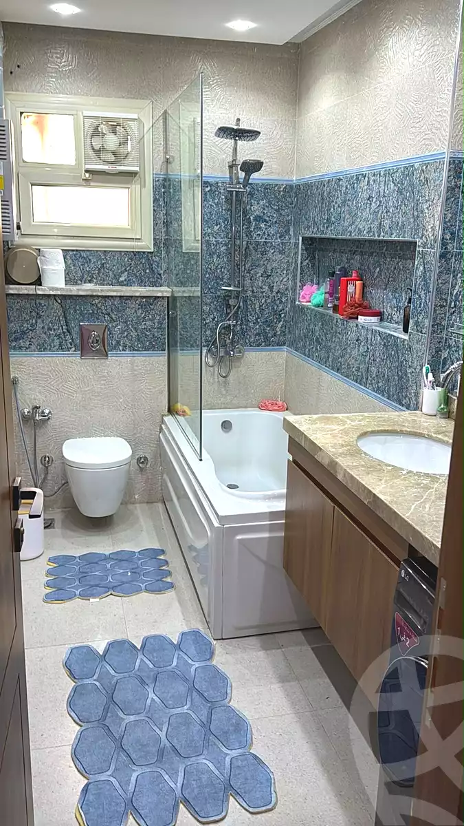 https://aqarmap.com.eg/en/listing/7316179-for-sale-cairo-el-sheikh-zayed-city-compounds-el-khamayel