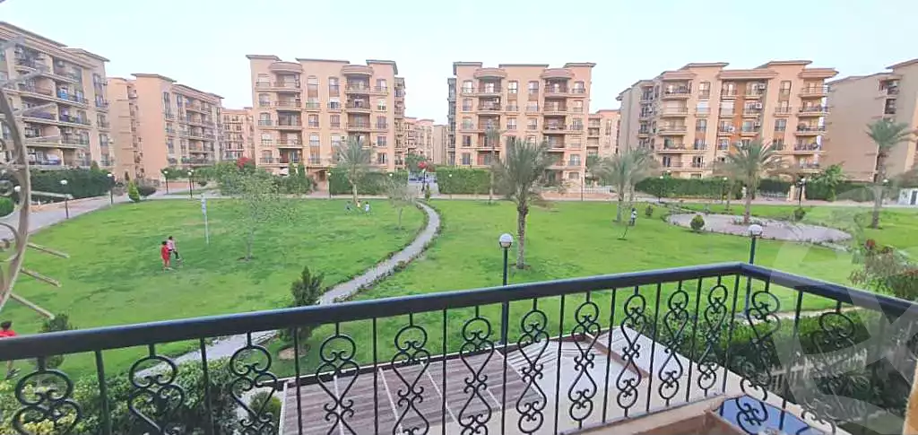 https://aqarmap.com.eg/en/listing/7316288-for-sale-cairo-new-cairo-lrhb-city-phase-1-ahmed-rami-st