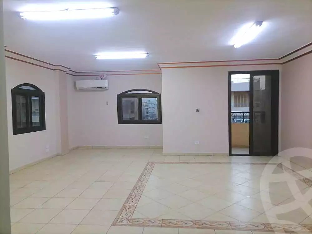 https://aqarmap.com.eg/ar/listing/7316322-for-rent-cairo-6th-of-october-el-ahyaa-neighborhood-1st-rich-bake-st