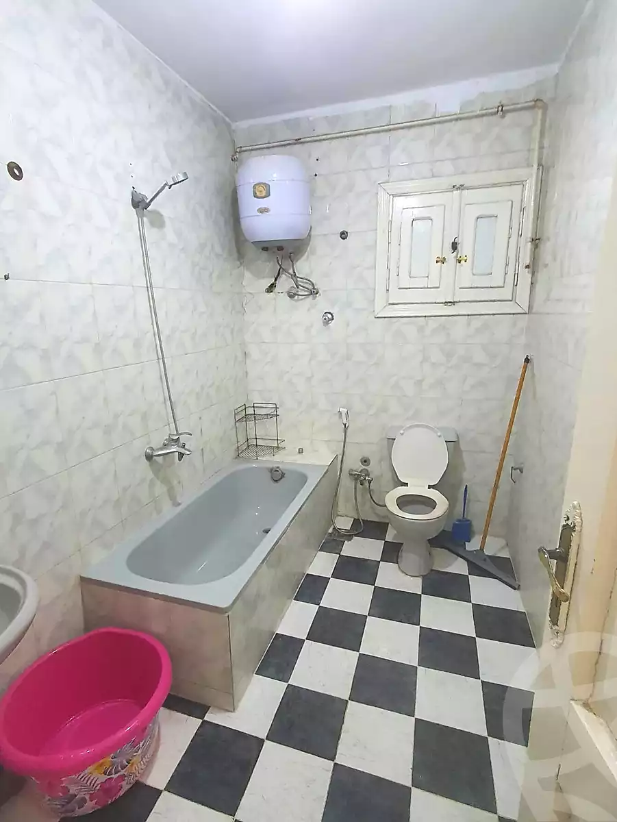 https://aqarmap.com.eg/ar/listing/7316457-for-rent-cairo-6th-of-october-el-ahyaa-neighborhood-1st-al-maahad