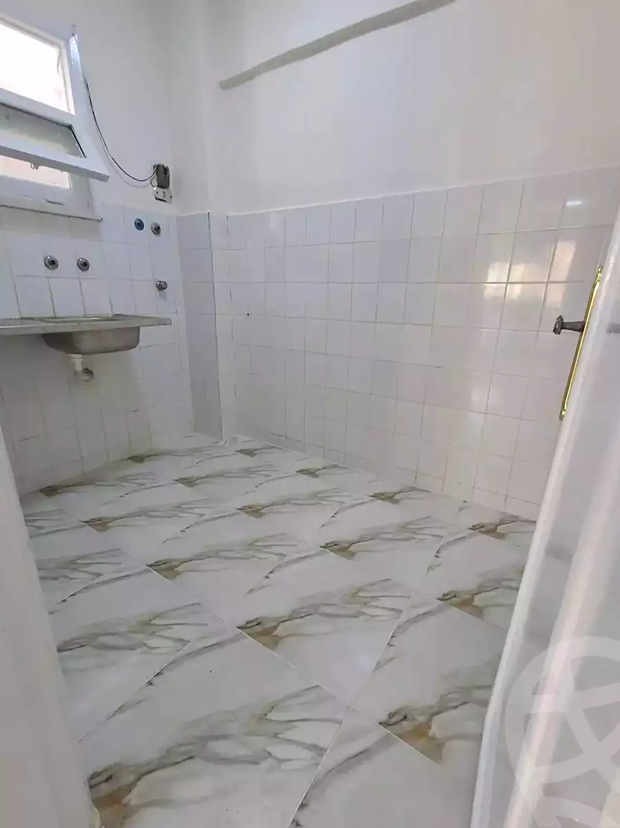 https://aqarmap.com.eg/en/listing/7316557-for-sale-alexandria-al-agamy-shataa-el-nakheel