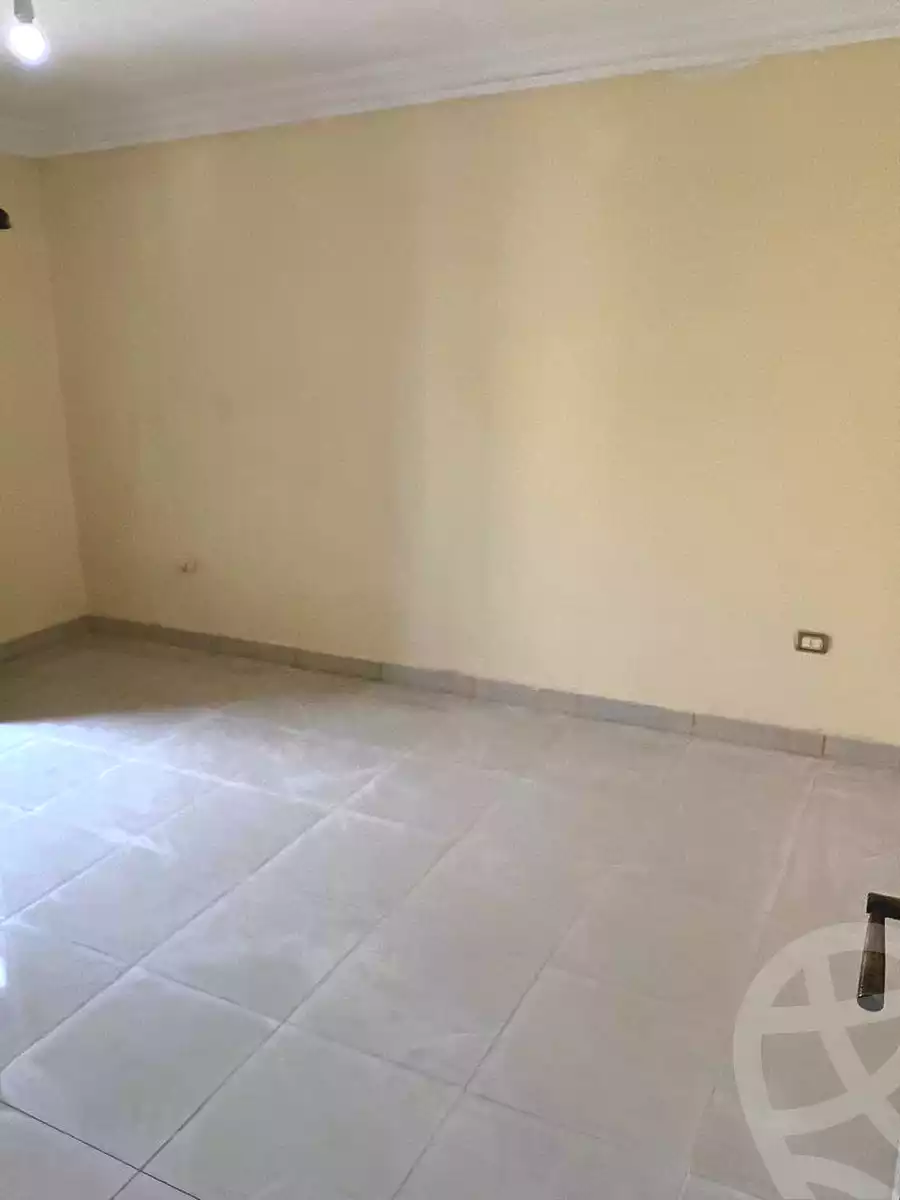 https://aqarmap.com.eg/ar/listing/7316795-for-rent-cairo-new-cairo-el-ahyaa-fourth-neighborhood-street-1