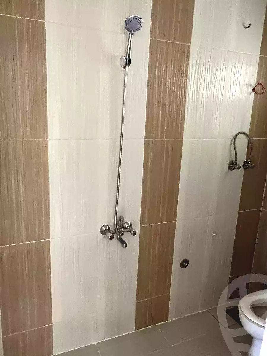 https://aqarmap.com.eg/ar/listing/7316795-for-rent-cairo-new-cairo-el-ahyaa-fourth-neighborhood-street-1